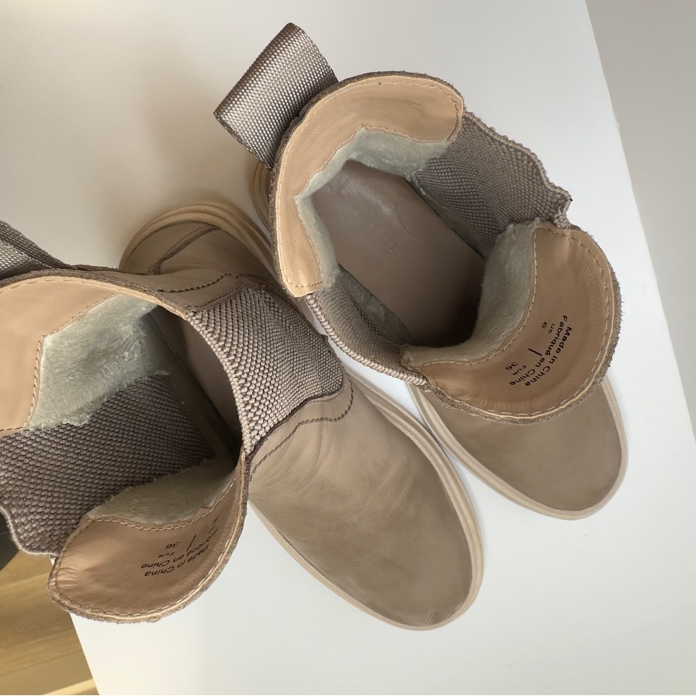 Luca Ferri Chelsea Boots | Beige Leather | Women’s Size 36 - Picture 8 of 9